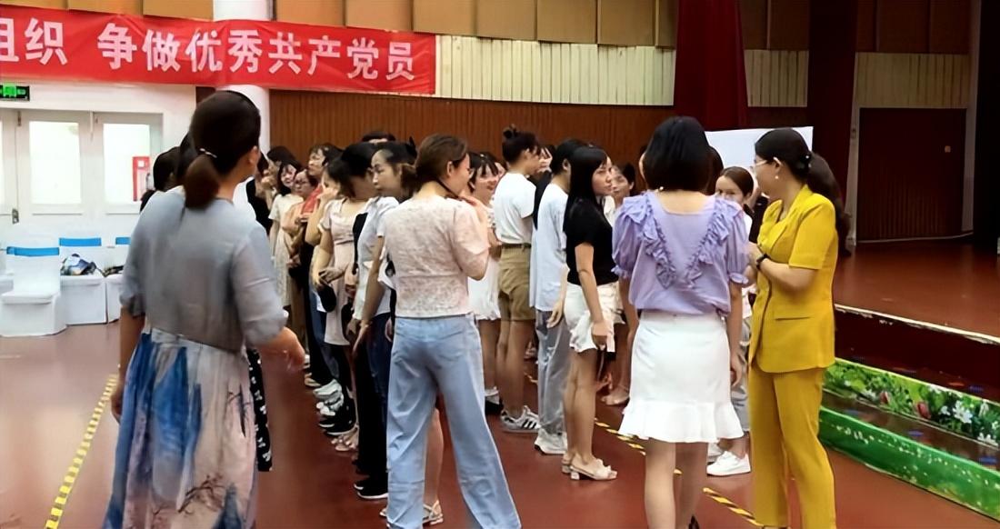 从屏幕到心灵，名电视的力量与学习变化之道