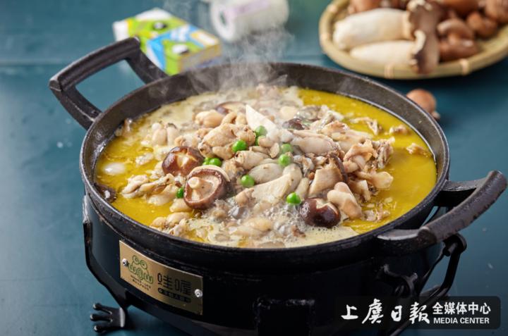 中国小龙虾最新吃法揭秘，小巷深处的味觉盛宴体验